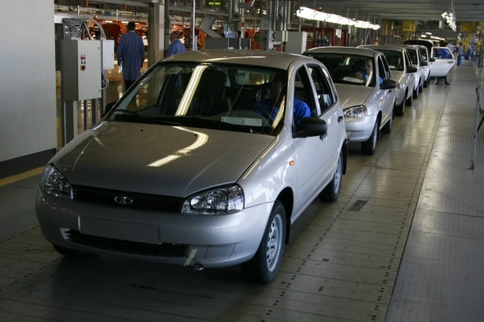 Компания «Автоваз» повысила цены на автомобили в среднем на 8%
