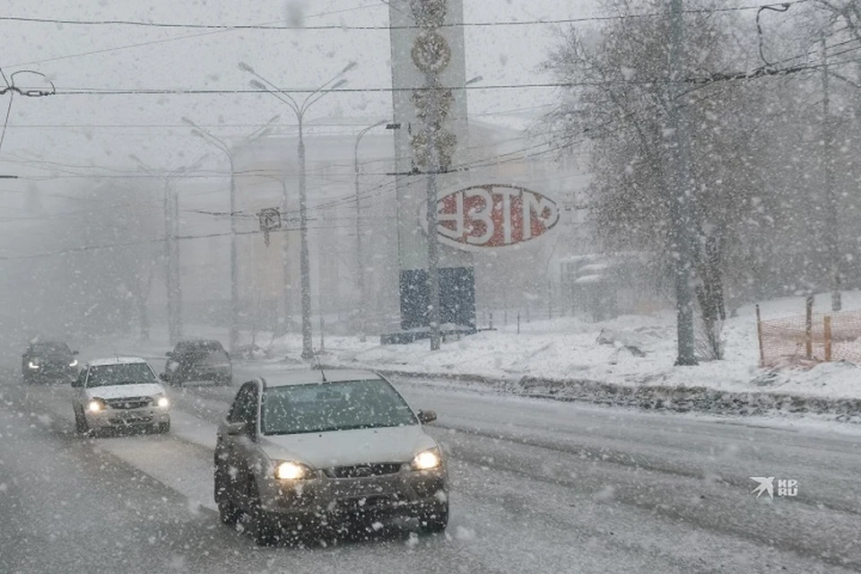 Неделя в Екатеринбурге началась с сильного снегопада