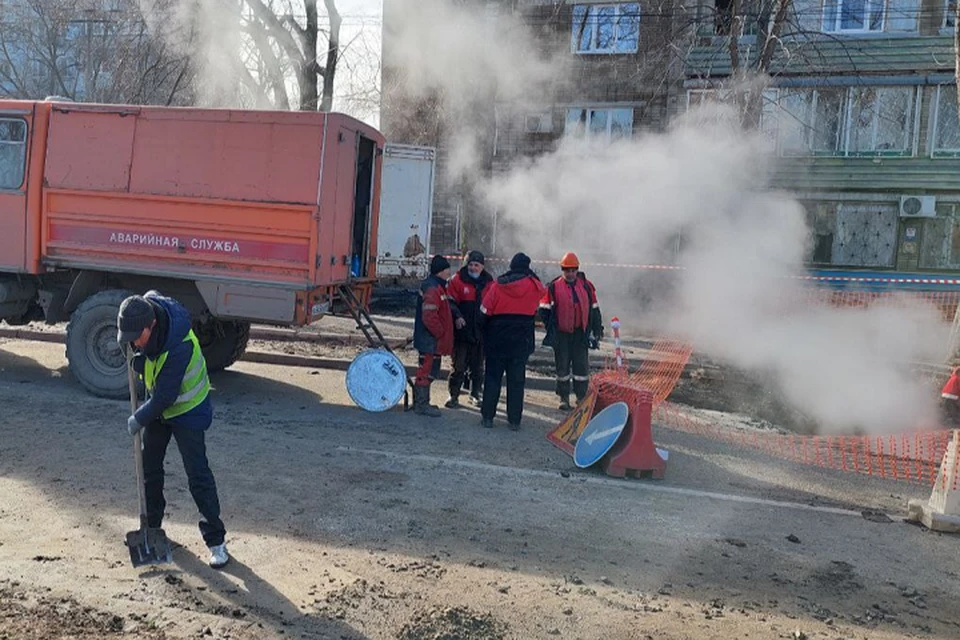 Бесплатные новости ростов на дону. Порыв теплосети. Теплосети Ростов на Дону.