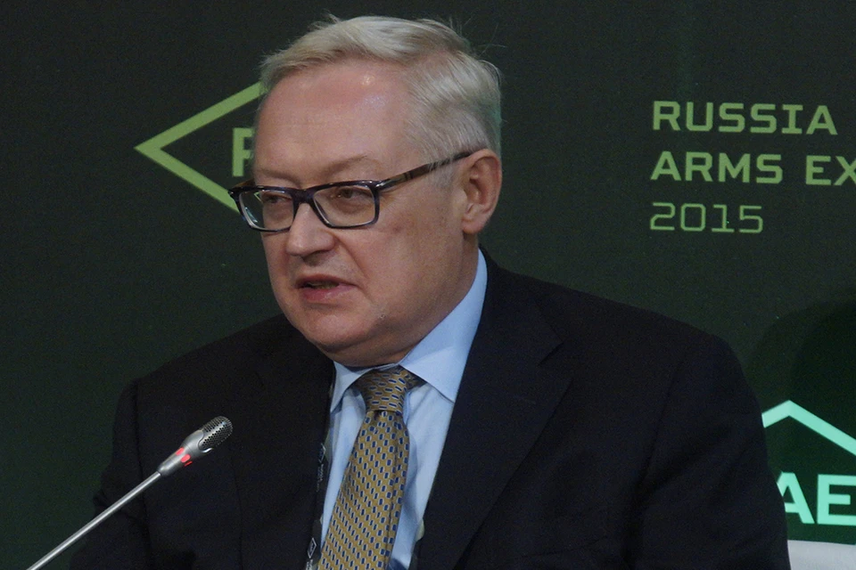 Сергей Рябков назвал отвратительной дискриминацию россиян на Западе.
