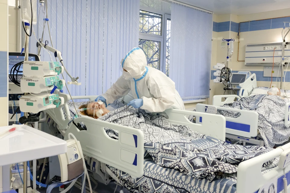242 пациента остаются в реанимациях.