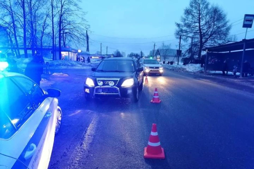 По предварительным данным, девочка переходила дорогу в неположенном месте. Фото: ГИБДД по Кировской области