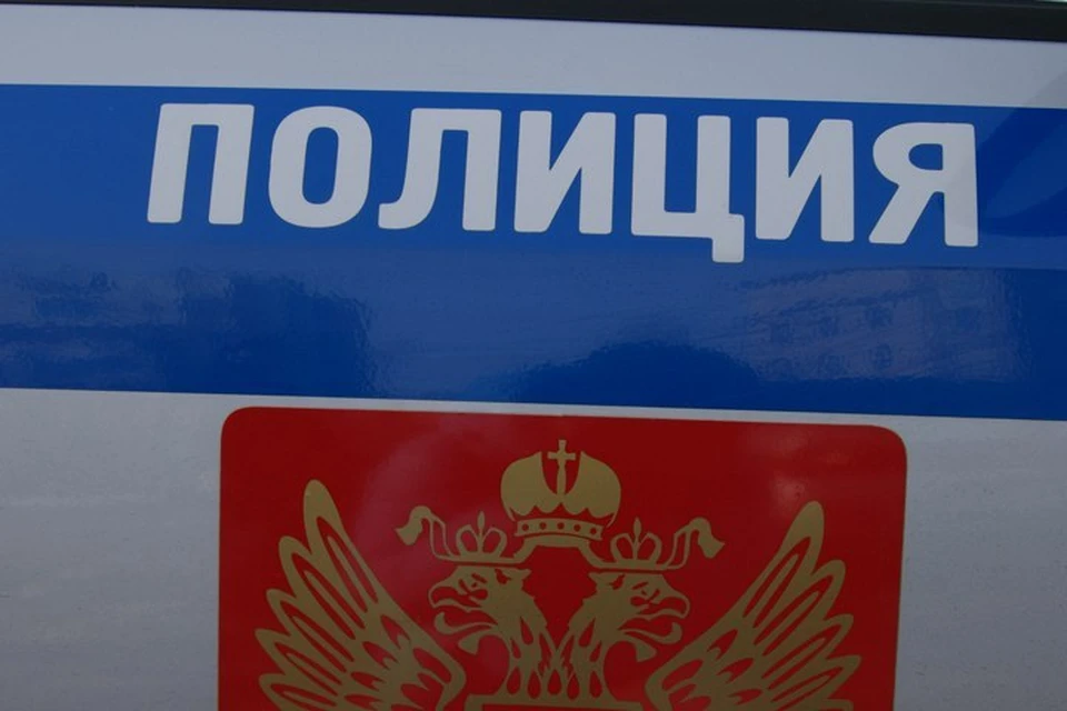 Мужчина под видом продавца ограбил пенсионерку в Ангарске.