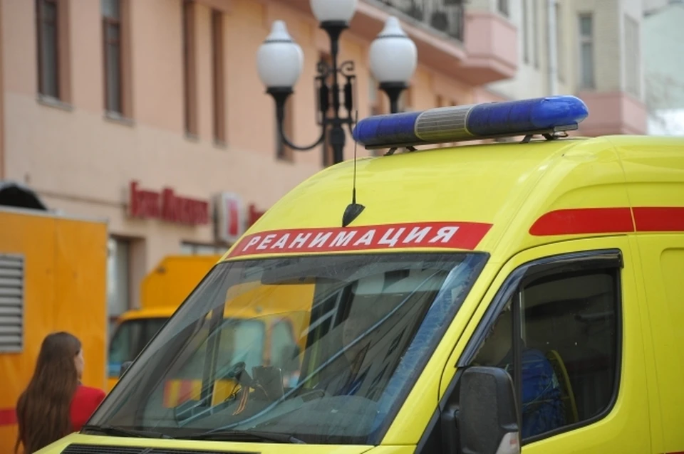 Девочка получила травму, упав с обрыва.