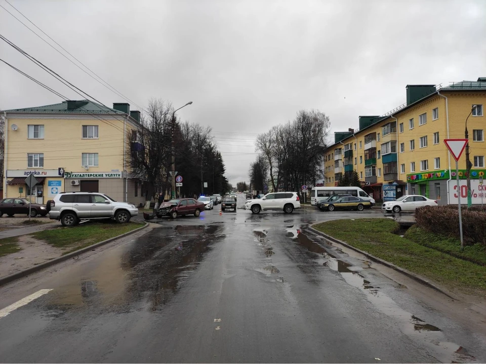 Двое пострадали в ДТП в Мценске