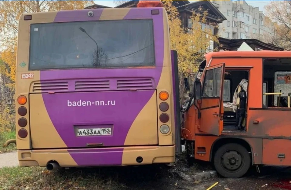 Авария произошла днем16 октября на улице Мирошникова.