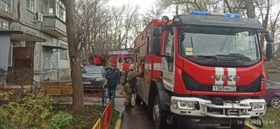 В Туле из горящего дома пожарные эвакуировали 9 человек
