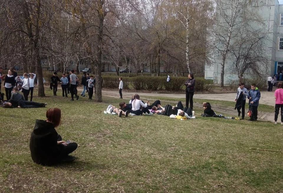 Детей не отпускают домой