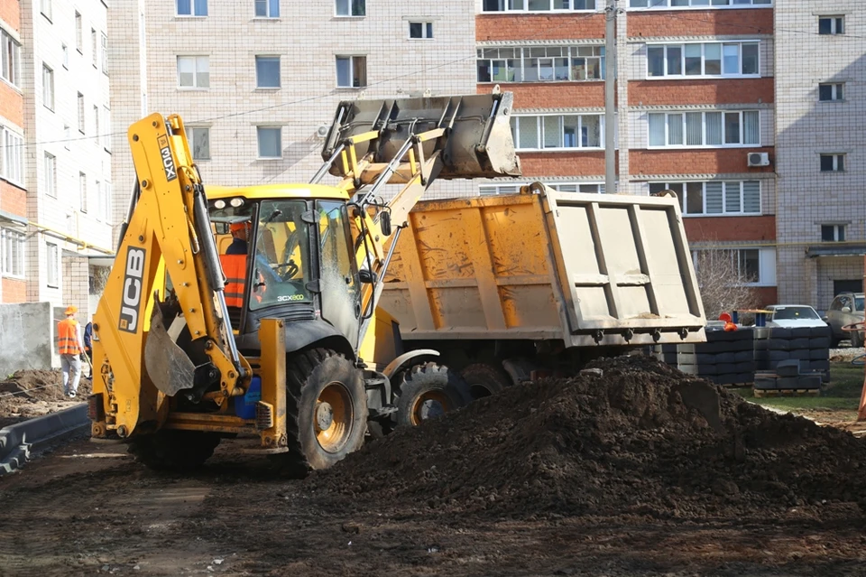 В столице Удмуртии начались работы по благоустройству трех дворовых территорий. Фото: izh.ru