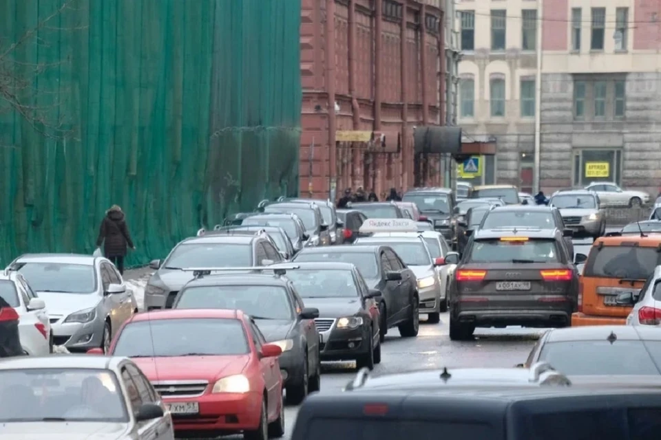В Санкт-Петербурге семибалльные пробки вечером 27 апреля