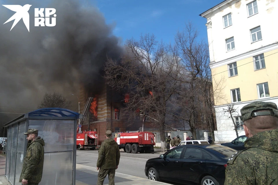 Пока известно, что в пожаре в НИИ погибли 22 человека.