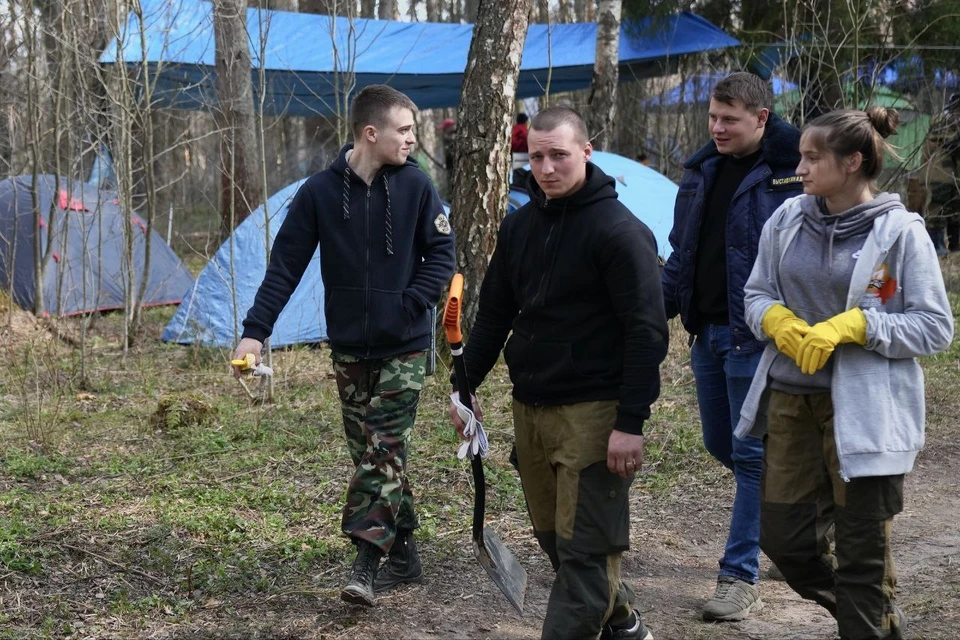 Участники поисковых отрядом из Подмосковья обнаружили в Лотошинском городском округе захоронение пациентов областной психиатрической больницы, которых в 1941 году убили фашисты.