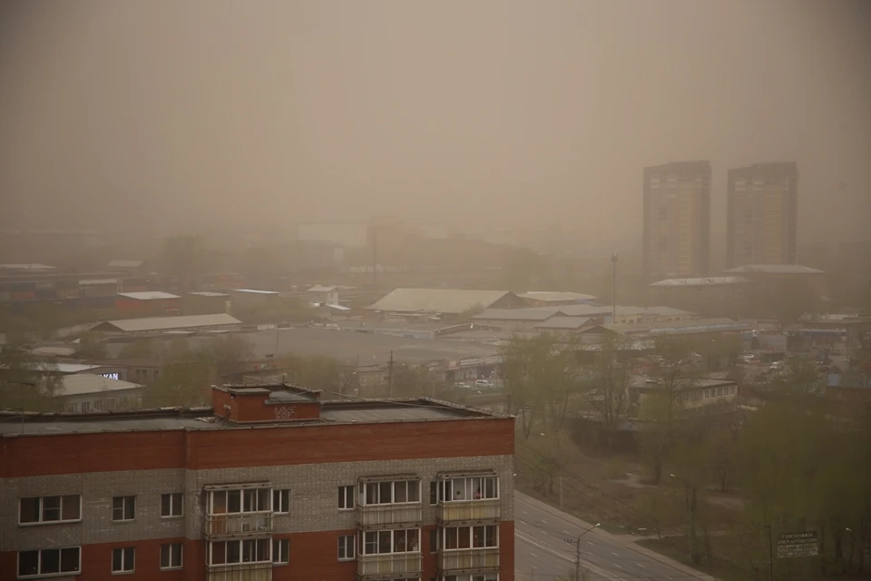 На Красноярск обрушилась пылевая буря из-за штормового ветра
