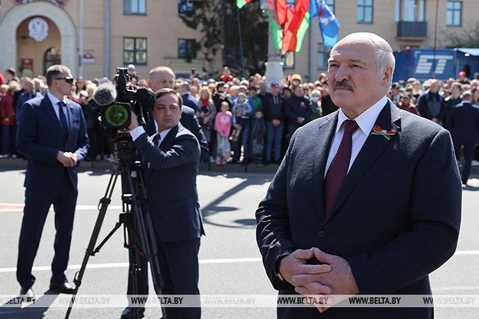 Александр Лукашенко после официальных мероприятий ответил на вопросы журналистов. Фото: БелТА