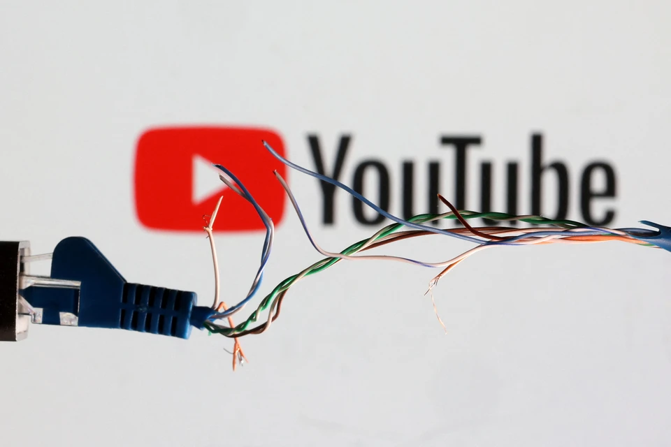 Роскомнадзор потребовал от Google восстановить доступ к записям с Рогозиным на YouTube