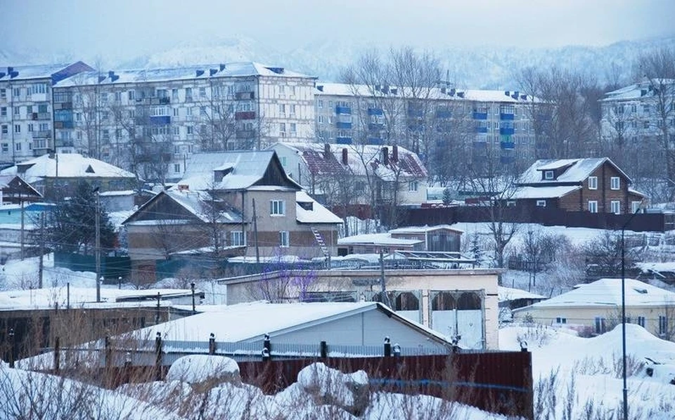 В Александровске-Сахалинском при падении с балкона общежития погиб студент педколледжа