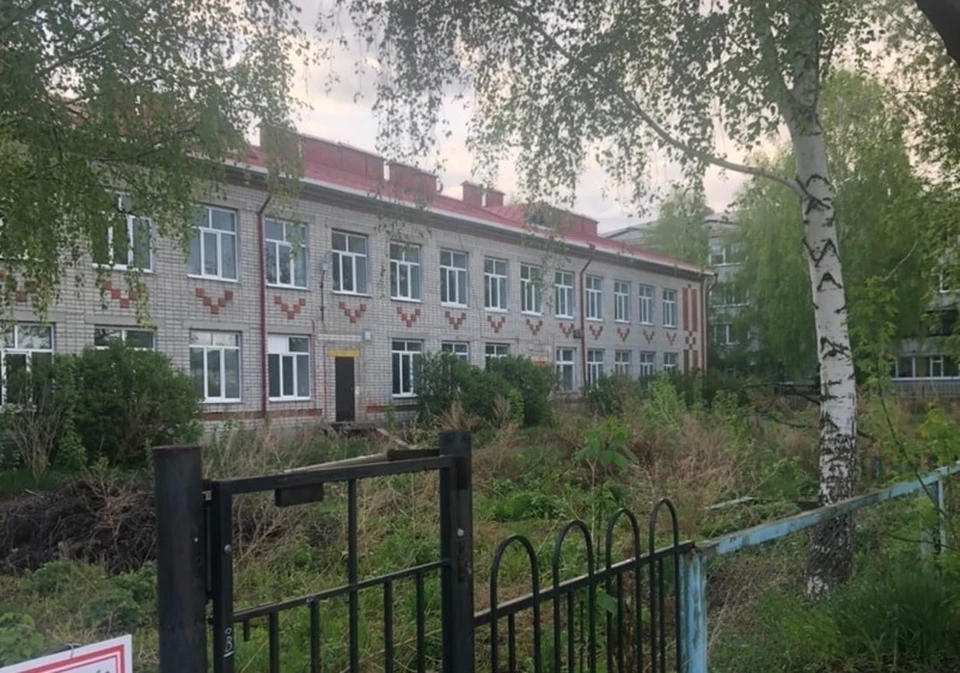 В Тобольске обнаружили заброшенный детский сад. Фото - "[ТТ] Типичный Тобольск! [official page]" в ВК.