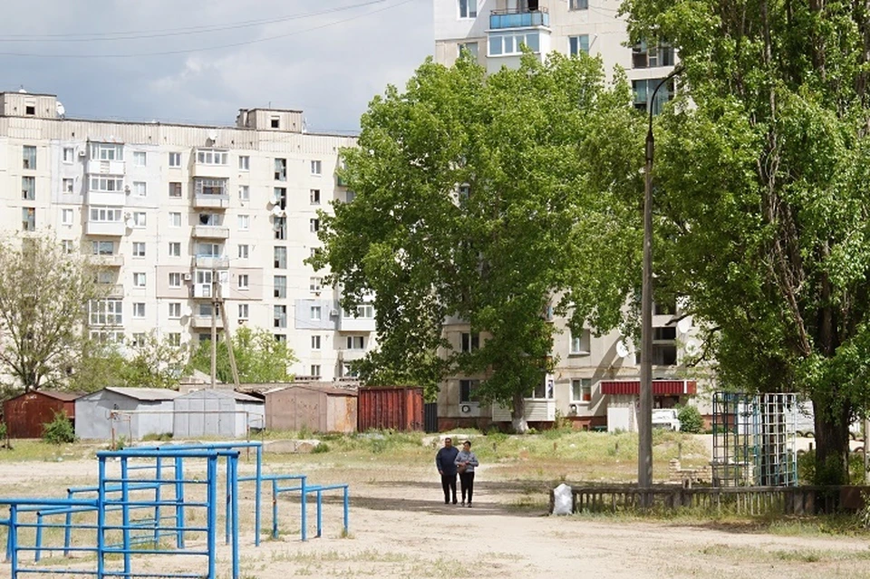 Город возвращается к мирной жизни