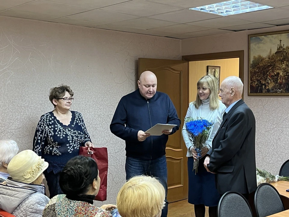 Двое приокчан удостоились звания "Почётный ветеран Нижегородской области". Фото: пресс-служба администрации Нижнего Новгорода