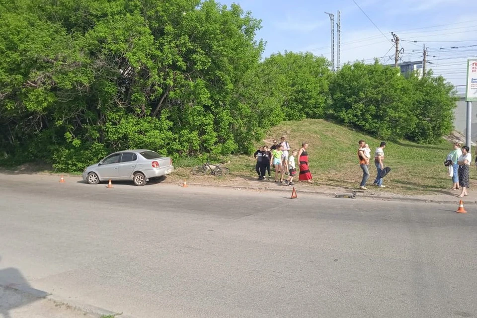 В Новосибирске иномарка сбила школьника на самокате. Фото: Госавтоинспекция по Новосибирску