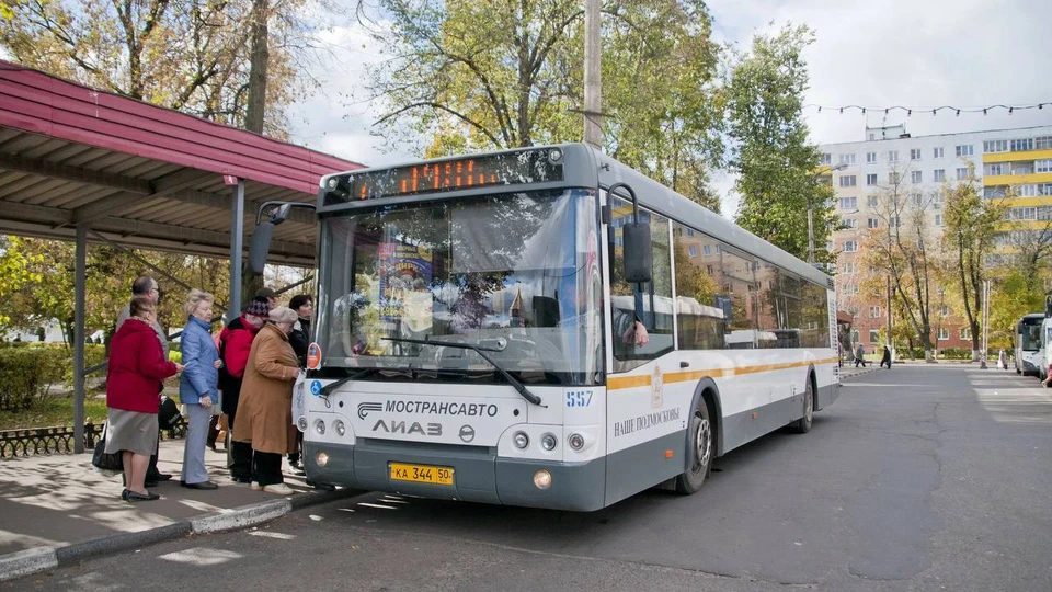 В билетных автоматах и кассах остановок по-прежнему можно будет платить наличными.