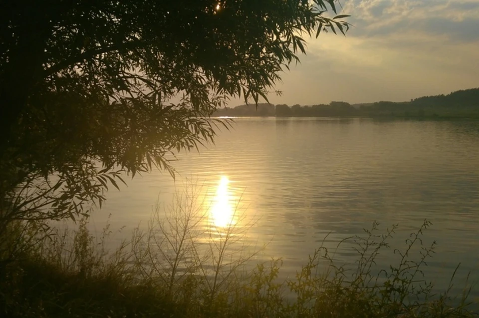 Парня извлекли из воды и оказали первую помощь