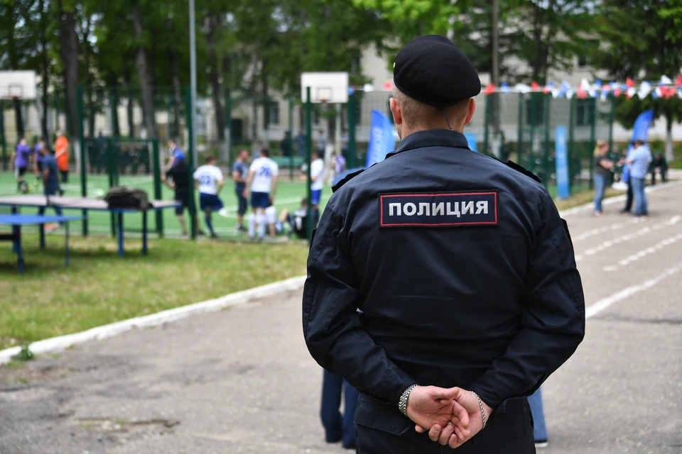В Петербурге пьяные летние мальчики изнасиловали летнюю школьницу