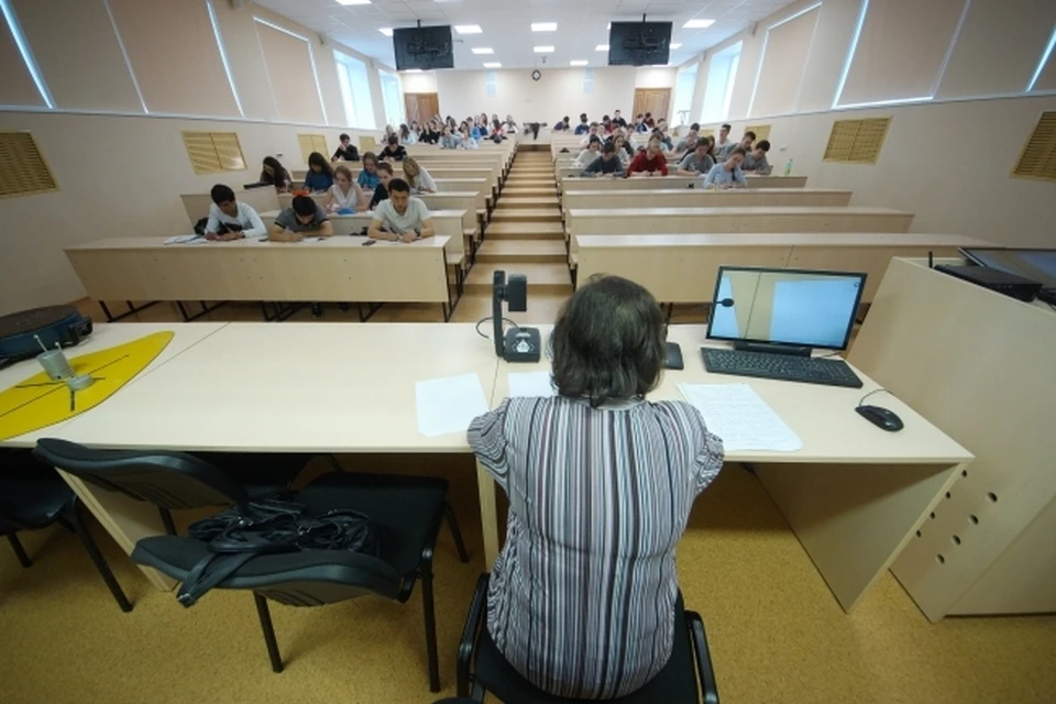 Санкции касаются 236 вузов страны