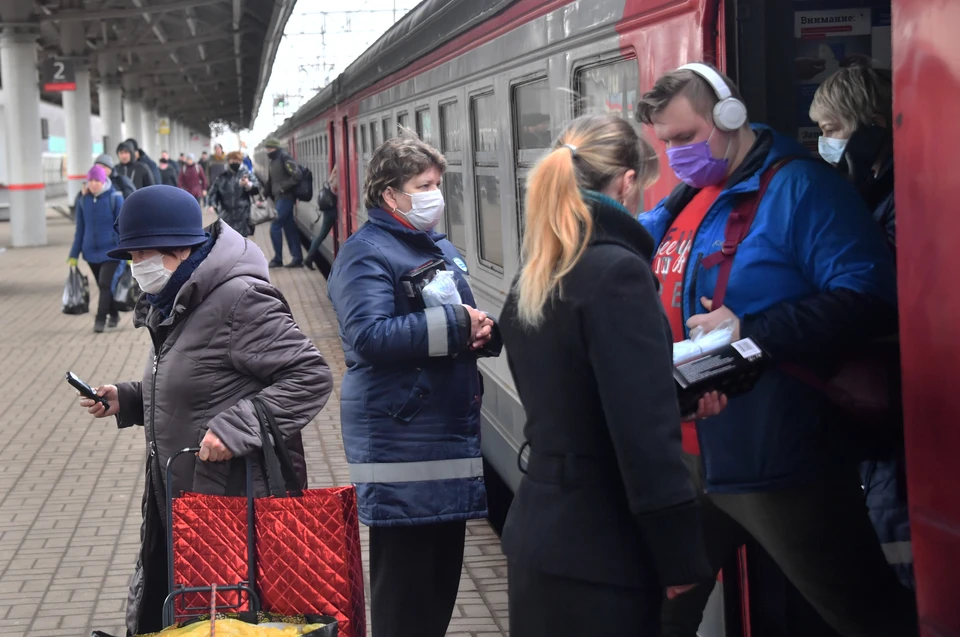 На Курском, Казанском, Белорусском, Ярославском, Киевском, Павелецком и Савеловском вокзалах пассажирам будут бесплатно предлагать воду.