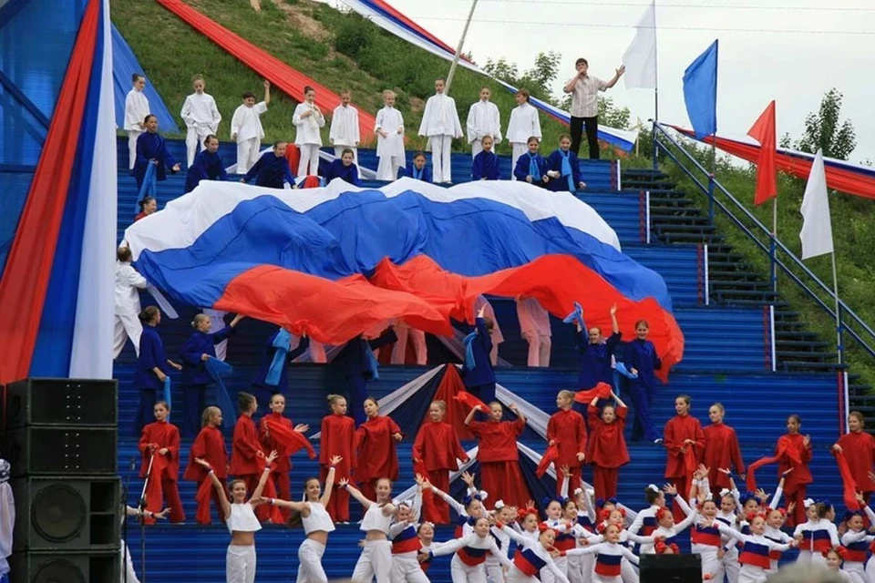 Праздник в День России