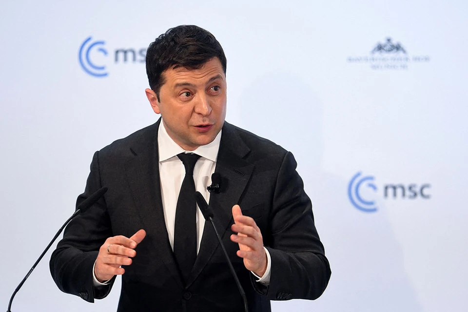 Зеленский попросил американских евреев повлиять на ускорение поставок наступательного оружия Киеву и введение новых антироссийских санкций.