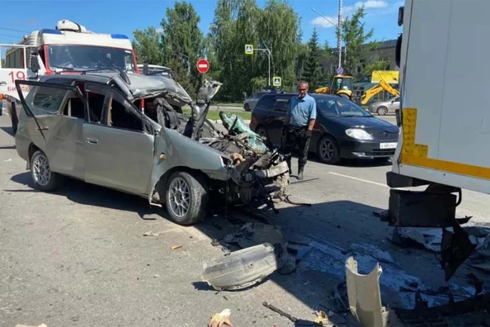 Бийск 21. Смертельная авария сегодня. Экспертиза ДТП. Авария на Коммунарском Бийск.