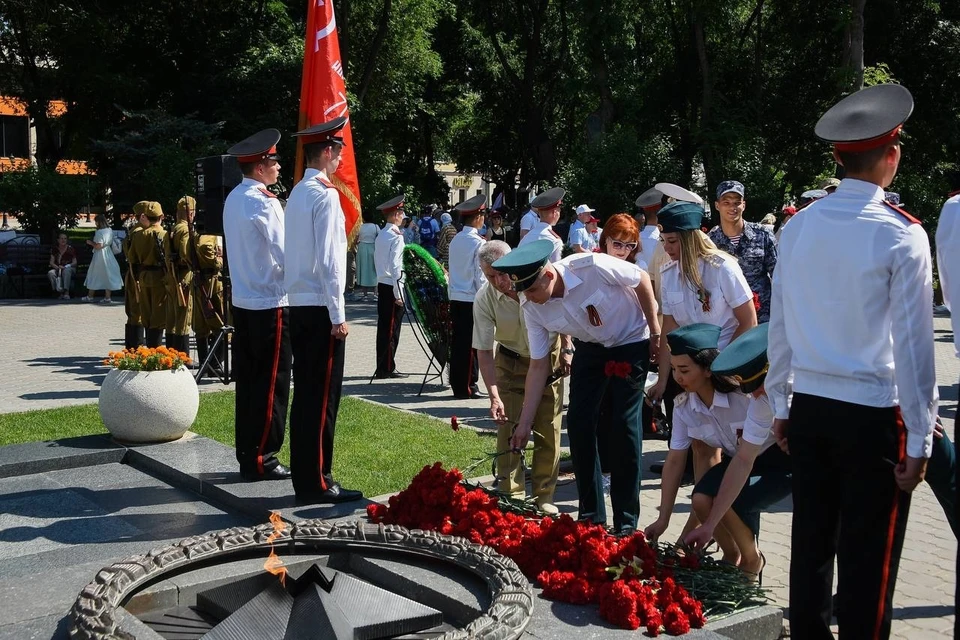 21 июня более 750 астраханских патриотов приняли участие в «Линейке памяти и скорби»