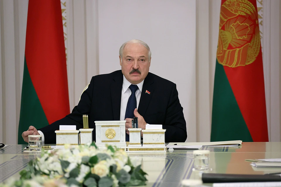Лукашенко назвал недопустимым решение Литвы о блокировке транзита в Калининград.