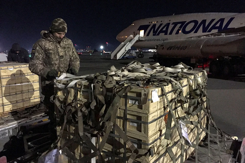 Америка завершает комплектацию очередного пакета военной помощи Киеву.