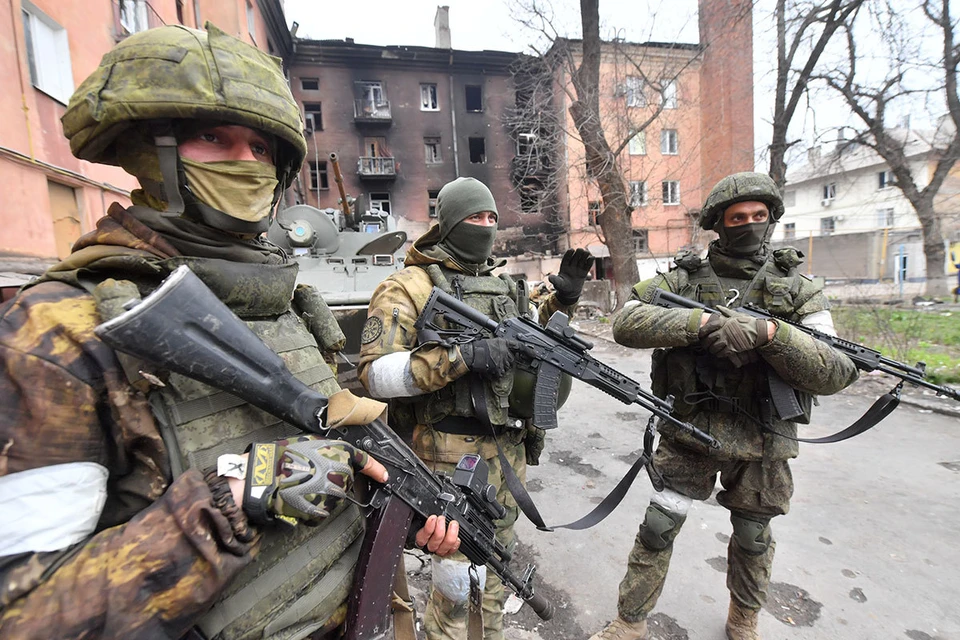 Командование российскими силами, отвечающими за освобождение Донбасса, поручено легендарным генералам с колоссальным боевым опытом.