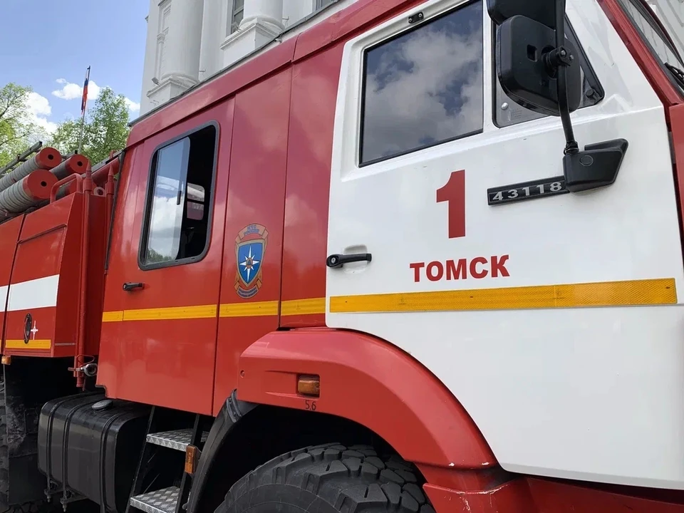 Пожарные спасли мужчину во время тушения дома в с. Каргасок