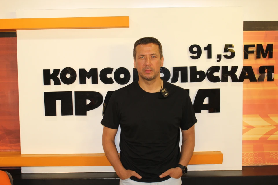 Андрей Мерзликин в студии радио "Комсомольская правда-Иркутск"