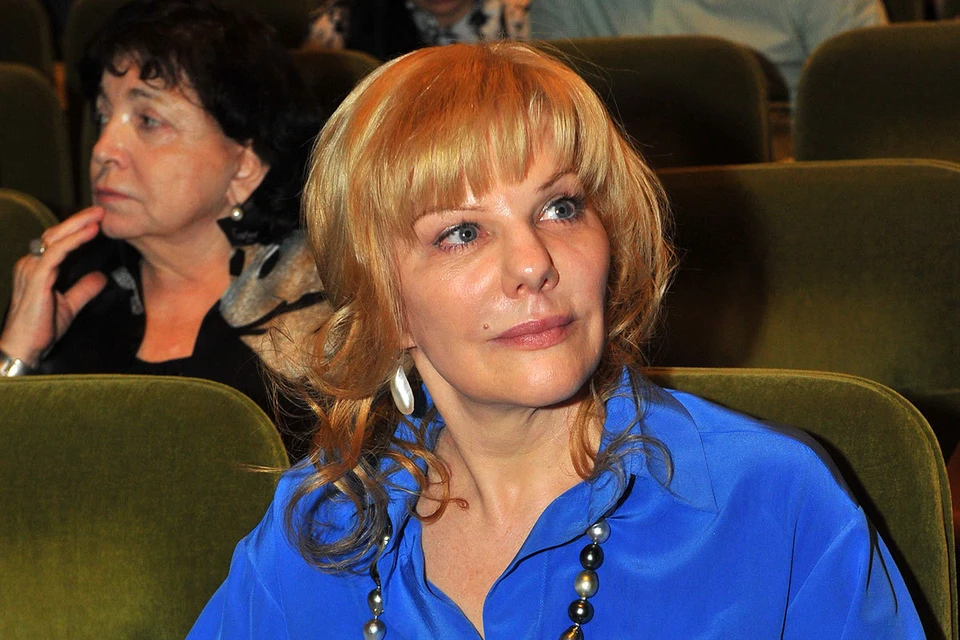 Актриса Александра Захарова