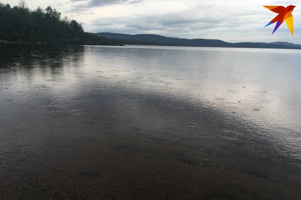 Найдено в мончегорске. Комсомольское озеро Мончегорск. Мончегорск озеро. Комсомольское озеро Ленинградская область. Комсомольское озеро Алабино.