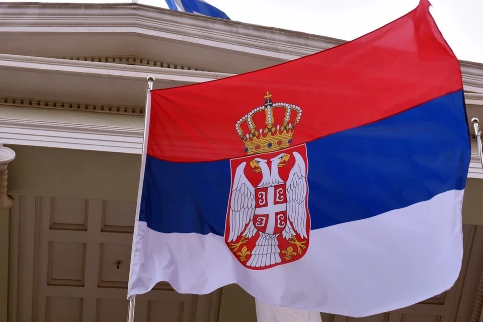 Глава МВД Сербии обвинил Запад в шантаже с целью введения санкций против России