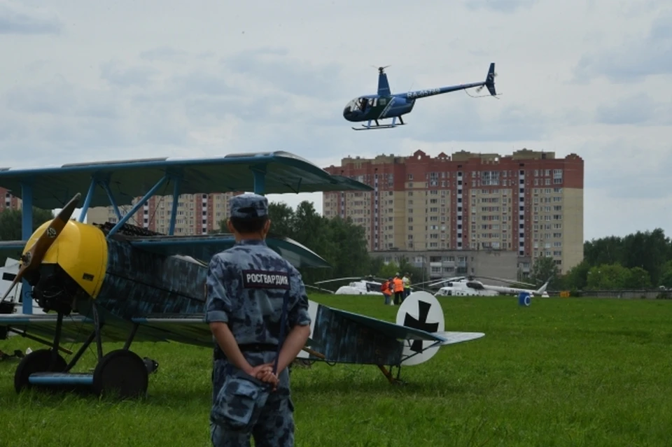 Бойцов встречали близкие