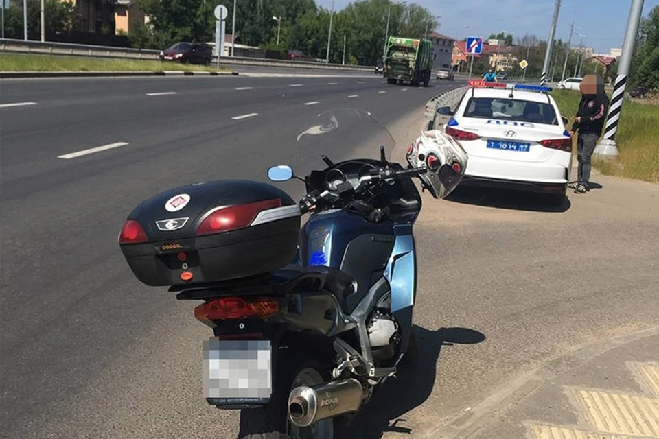 С начала месяца проверено 98 водителей мототранспорта Фото: УГИБДД России по Тверской области