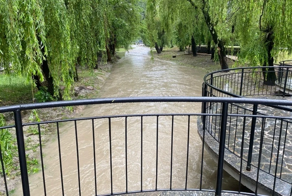 По прогнозам МЧС, вода в реках не достигнет критических отметок