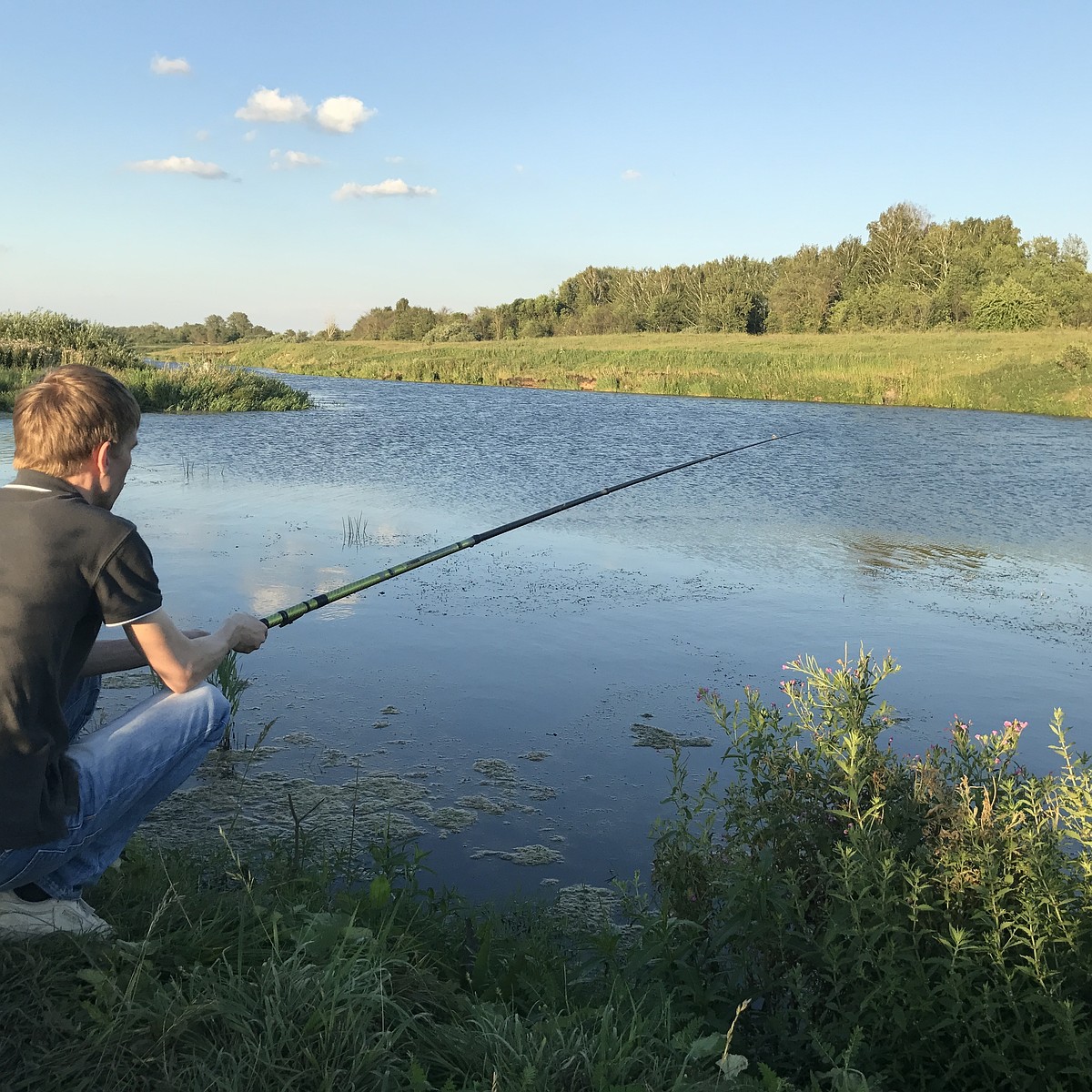 Рыбаки ульяновска. Природа рыбалка. Клевое место Ульяновск. Рыбалка в Ульяновске. Рыбаки Ульяновск.