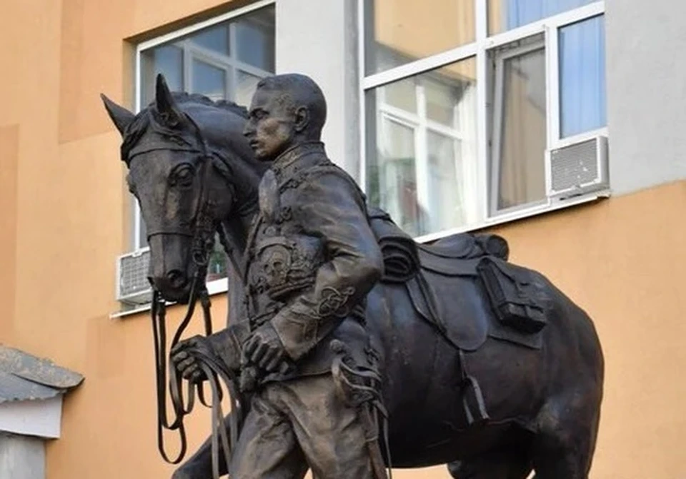 Ранее в Самаре установили памятник черным гусарам