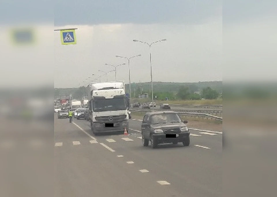 Машины столкнулись на автодороге «Подъезд г. Самара». Фото: ГУ МВД по Самарской области