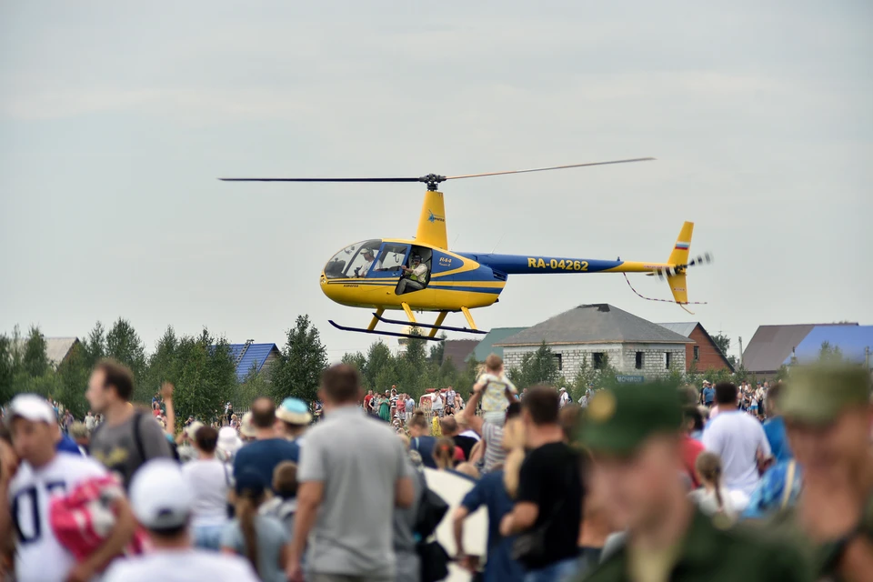 Вертолет «Робинсон R44», который будет участвовать в фестивале.