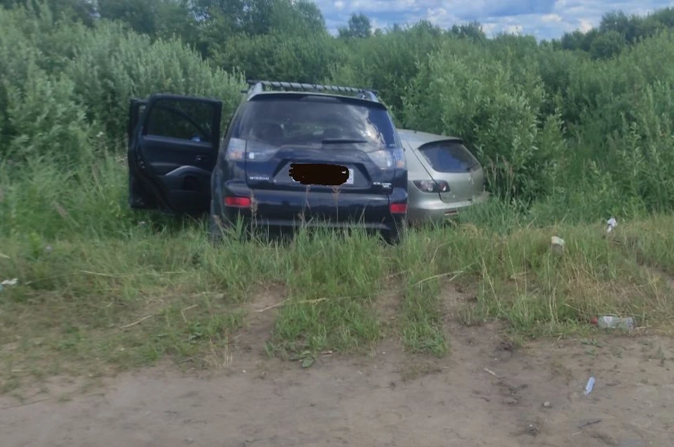 В ДТП пострадали водитель и пассажир "Мазды" Фото: УГИБДД России по Тверской области