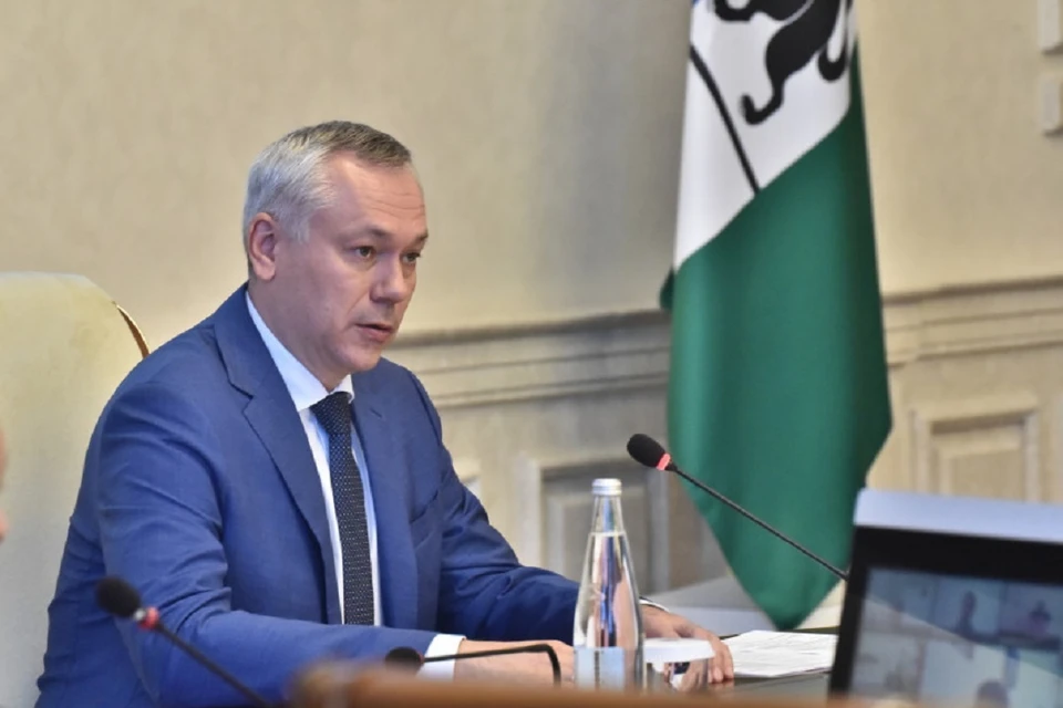 Андрей Травников потребовал усилить подготовку к отопительному сезону. Фото: Правительство НСО.